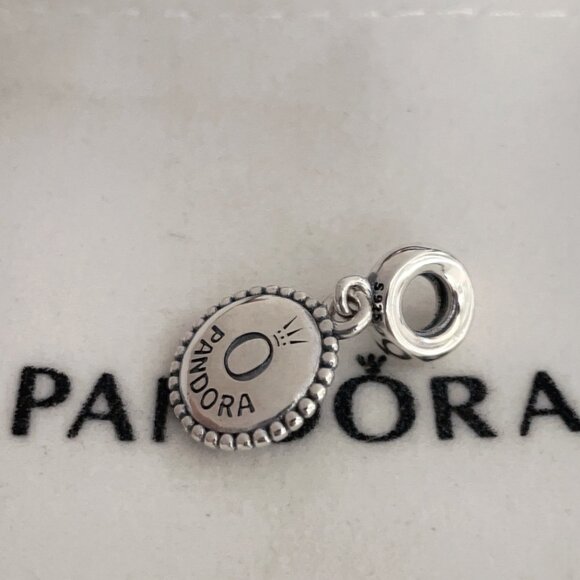 Pandora Smoky Mtns Dangle Exclusive Charm S925 Sterling Silver - Picture 4 of 4